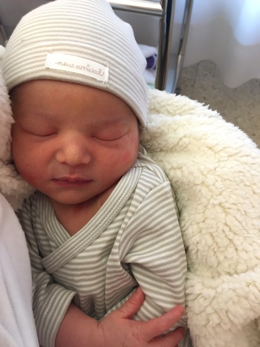 contracciones_contractions_parto_labor_delivery_madresoltera_hospital_newborn